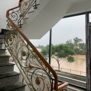 Cầu Thang Sắt Mỹ Thuật CTS-33